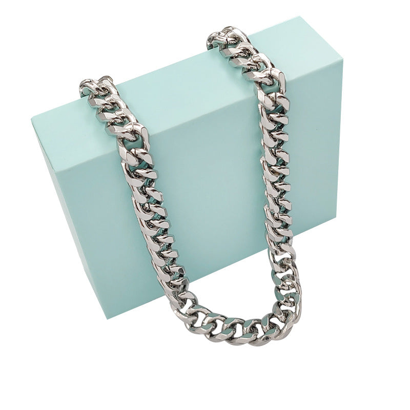 Silver Biker Wallet Chain - side view - iwalletsmen