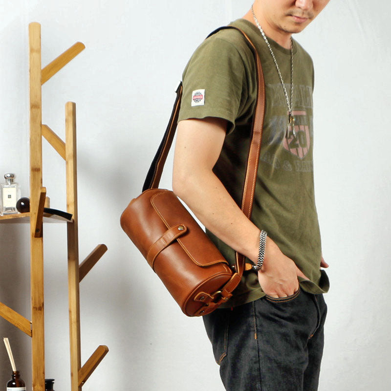 Men's Cool Barrel Leather Sling Bag