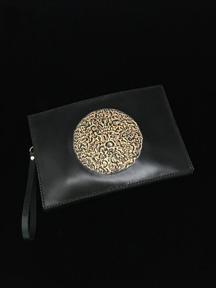 Black Handmade Tooled Leather Totem Clutch Wallet Wristlet Bags Clutch Purse For Men - iwalletsmen