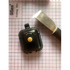 Handmade Black Leather AirPods 1,2 Case Leather AirPods Case 1,2 Airpod Case Cover - iwalletsmen