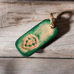 Handmade Leather Mens World of Warcraft Cool Keychain KeyCharm Keyring Pendant for Men