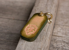 Handmade Leather Mens World of Warcraft Cool Keychain KeyCharm Keyring Pendant for Men