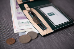 Handmade Leather Mens Cool Slim Leather Wallet Men Small Wallets Bifold for Men Women