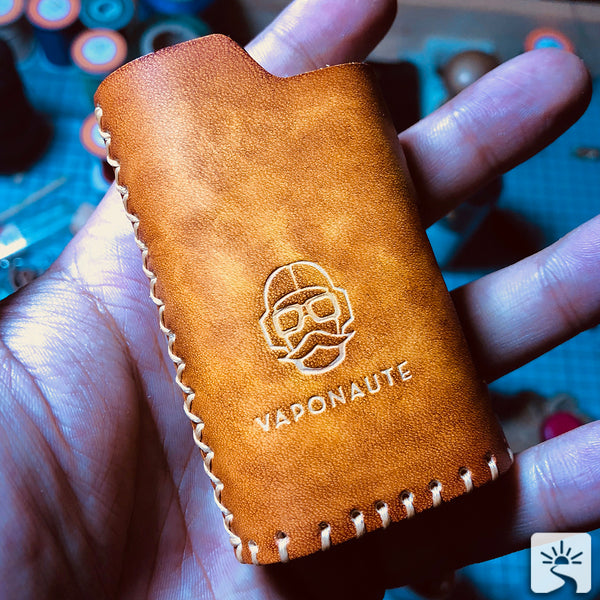 Handmade Leather Brown Mens LA PETITE BOX Holder Cigarette Case for Men - iwalletsmen