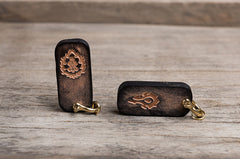 Handmade Leather Mens World of Warcraft Cool Keychain KeyCharm Keyring Pendant for Men
