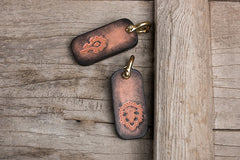 Handmade Leather Mens World of Warcraft Cool Keychain KeyCharm Keyring Pendant for Men
