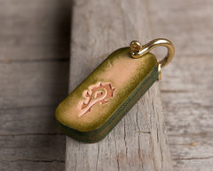 Handmade Leather Mens World of Warcraft Cool Keychain KeyCharm Keyring Pendant for Men